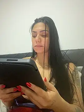 Snapshot of Nini_ chatting on June 18, 2026, 9:08 pm Nini online show from June 18, 2026, 9:08 pm