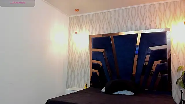 Noah Clarkk online show from April 26, 2026, 5:27 am