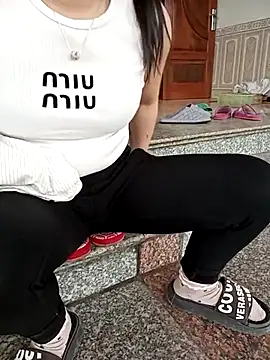 Sweet-Berryy online show from March 21, 2026, 3:33 am