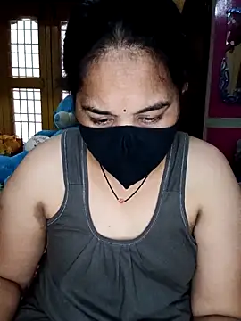 maduri   online show from April 21, 2026, 7:47 am