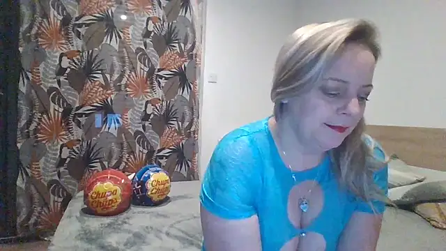 Miss-Chupagirly online show from January 18, 2026, 8:12 pm