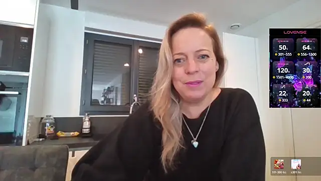 Miss-Chupagirly online show from March 4, 2026, 2:34 pm