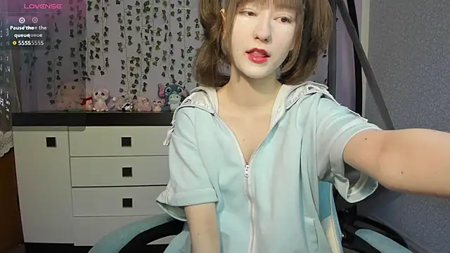 Yoonhee ki online show from May 7, 2026, 12:54 pm