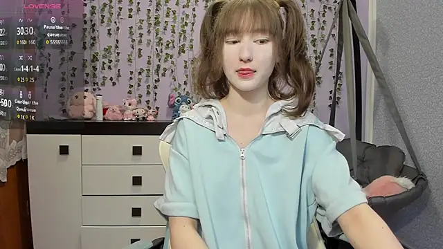 Snapshot of Yoonhee_ki chatting on May 12, 2026, 1:52 pm Yoonhee ki online show from May 12, 2026, 1:52 pm