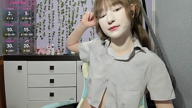 Snapshot of Yoonhee_ki chatting on May 25, 2026, 5:30 pm Yoonhee ki online show from May 25, 2026, 5:30 pm