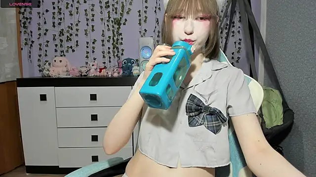 Snapshot of Yoonhee_ki chatting on June 15, 2026, 6:43 pm Yoonhee ki online show from June 15, 2026, 6:43 pm