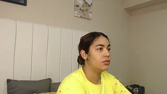 alicce will02 online show from February 5, 2026, 12:43 pm