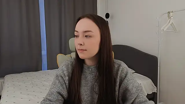 fallin lovee online show from March 14, 2026, 1:05 pm