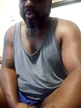 Snapshot of ceedevon13 chatting on February 21, 2026, 2:29 pm ceedevon13 online show from February 21, 2026, 2:29 pm