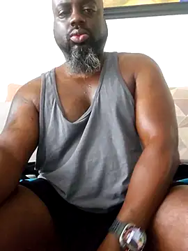 Snapshot of ceedevon13 chatting on April 6, 2026, 2:40 pm ceedevon13 online show from April 6, 2026, 2:40 pm