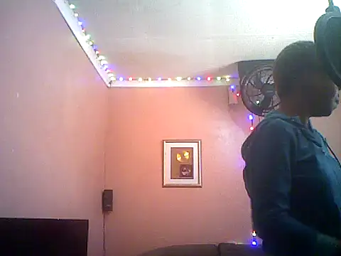 QUEENSasha27 online show from December 22, 2025, 9:28 am