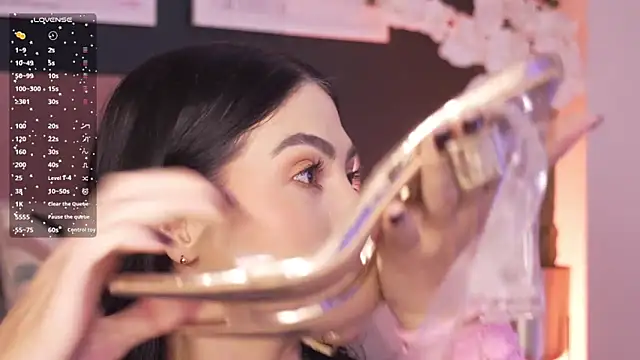 Snapshot of ItsTatiana chatting on February 18, 2026, 3:52 pm ItsTatiana online show from February 18, 2026, 3:52 pm