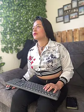 Gabriela-Grace online show from December 19, 2025, 9:00 pm