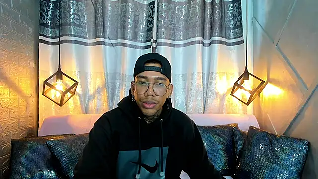 THIAN KNOX online show from December 20, 2025, 5:09 pm