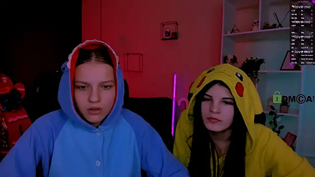 lizzie boom  online show from January 6, 2026, 8:45 pm