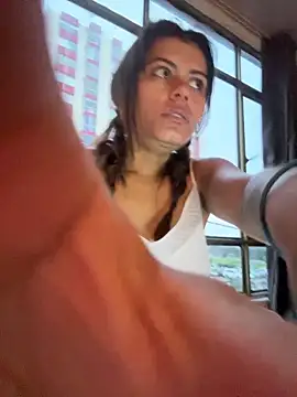 anna-evans09 online show from February 1, 2026, 11:20 am