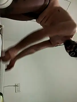 Snapshot of locuritasiempre chatting on February 20, 2026, 8:31 pm locuritasiempre online show from February 20, 2026, 8:31 pm