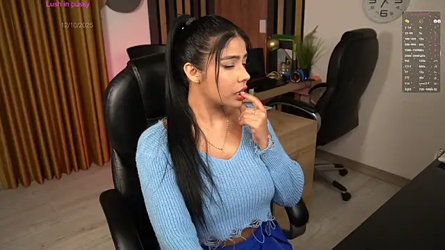 Snapshot of secretary_bj chatting on October 13, 2025, 12:10 am secretary bj online show from October 13, 2025, 12:10 am