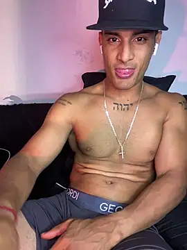 Maicol xxxx online show from March 10, 2026, 6:29 am