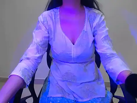 Snapshot of Farhana_beautyfull chatting on June 20, 2026, 4:04 am Farhana beautyfull online show from June 20, 2026, 4:04 am