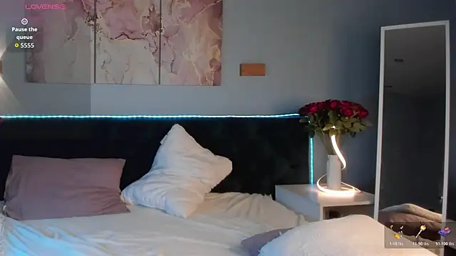 Mary Hart online show from December 19, 2025, 2:46 pm