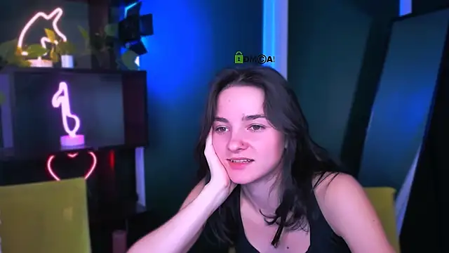Snapshot of lole_ti chatting on April 8, 2026, 6:41 pm lole ti online show from April 8, 2026, 6:41 pm