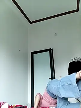 Snapshot of cherry-cute chatting on December 21, 2025, 2:41 am cherry-cute online show from December 21, 2025, 2:41 am