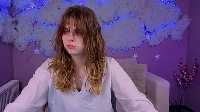 naya may online show from April 26, 2026, 7:00 pm