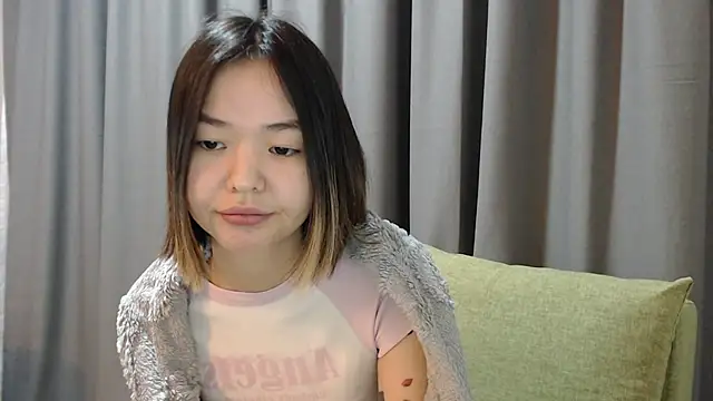 niia mur online show from March 3, 2026, 4:24 pm