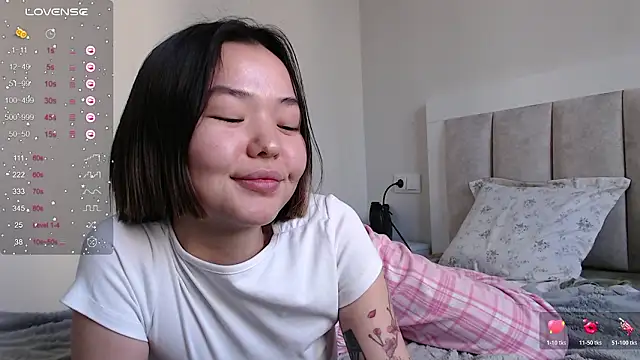 niia mur online show from March 13, 2026, 8:10 am