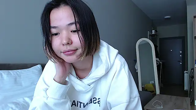 niia mur online show from March 18, 2026, 7:11 am