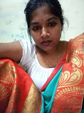 Snapshot of Eashita_01 chatting on December 21, 2025, 5:53 pm Eashita 01 online show from December 21, 2025, 5:53 pm