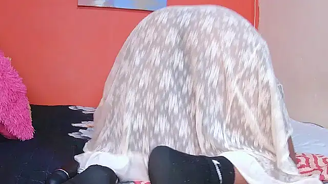 LeehXX 1 online show from January 18, 2026, 12:47 am