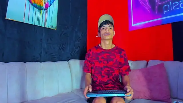 BrownieLoverss online show from January 11, 2026, 2:27 am