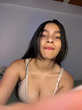 ManuelaEvans  online show from May 7, 2026, 2:06 am