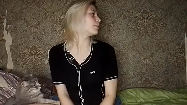 SixtaBeekman online show from December 22, 2025, 8:50 pm