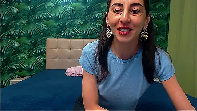 Stella John online show from February 4, 2025, 5:10 am