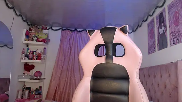 violett brown9 online show from June 15, 2026, 6:59 am