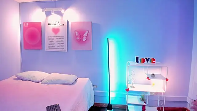 kyoto Aoki online show from February 24, 2026, 7:56 pm