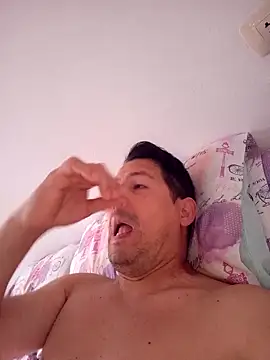 Snapshot of chico-en-tanga chatting on March 25, 2026, 11:11 pm chico-en-tanga online show from March 25, 2026, 11:11 pm