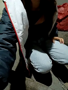 Snapshot of hangnga89 chatting on January 6, 2026, 12:47 am hangnga89 online show from January 6, 2026, 12:47 am