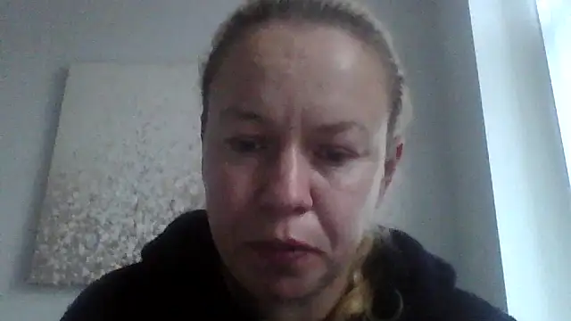 jennyblondeuk online show from March 27, 2026, 5:34 pm