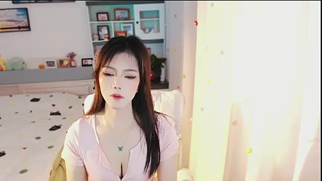 Snapshot of Coke-1996 chatting on February 5, 2026, 9:36 am Coke-1996 online show from February 5, 2026, 9:36 am