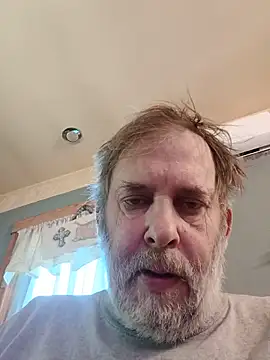 FragrantToe529 online show from June 12, 2026, 3:33 pm