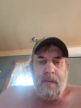 FragrantToe529 online show from June 15, 2026, 1:35 pm
