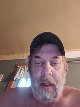 FragrantToe529 online show from June 17, 2026, 11:23 am