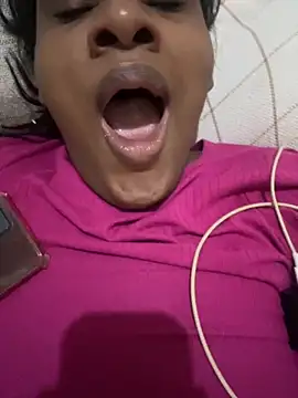 Snapshot of amorasecy chatting on March 3, 2026, 10:32 am amorasecy online show from March 3, 2026, 10:32 am