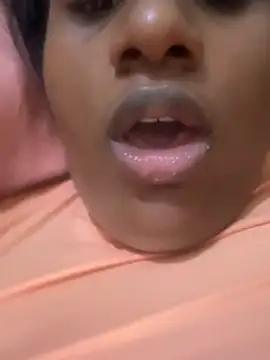 Snapshot of amorasecy chatting on March 8, 2026, 11:25 am amorasecy online show from March 8, 2026, 11:25 am