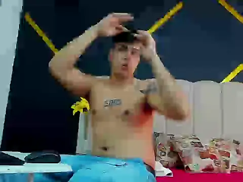 ThomasThund online show from February 2, 2026, 1:43 pm