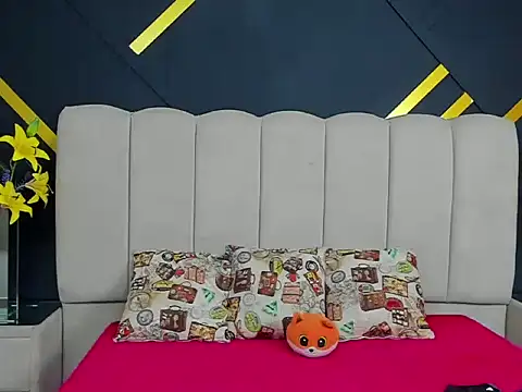 ThomasThund online show from February 3, 2026, 12:32 pm